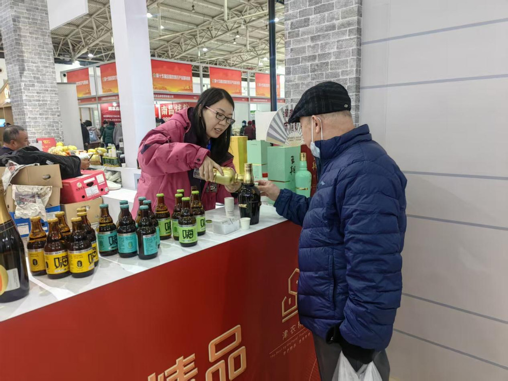 e84c6fb7-885e-40e6-ab84-04906e0db2d4 e84c6fb7-885e-40e6-ab84-04906e0db2d4